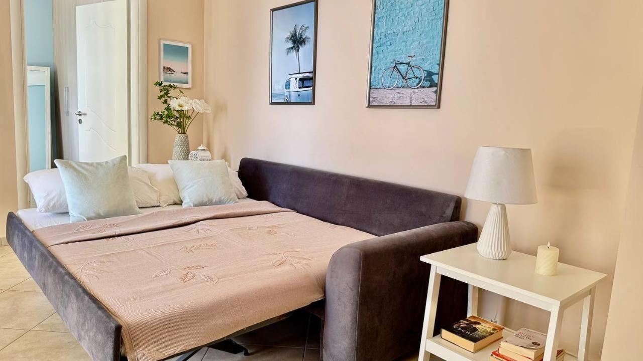 Blue Spacious Sea View