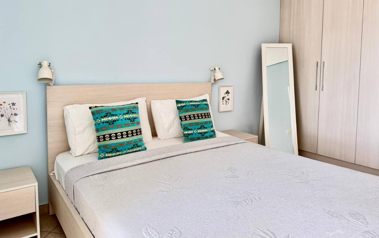 Апартаменты Blue Spacious Sea View